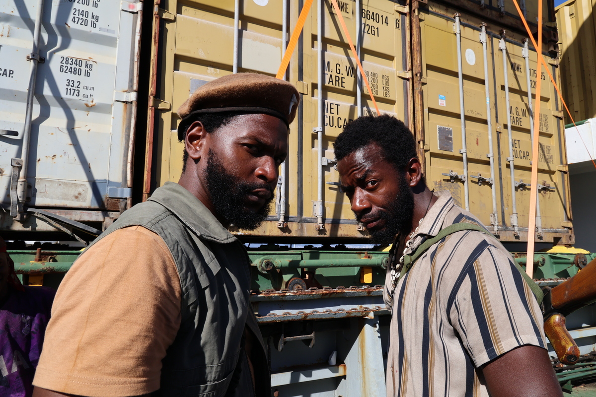 Lootere Review: A Gripping Thriller