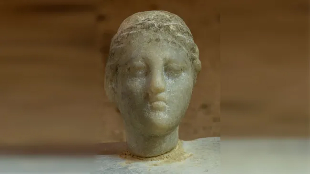 Marble Bust Found in Egypt Sparks Debate Over Cleopatra VII&rsquo;s Depiction