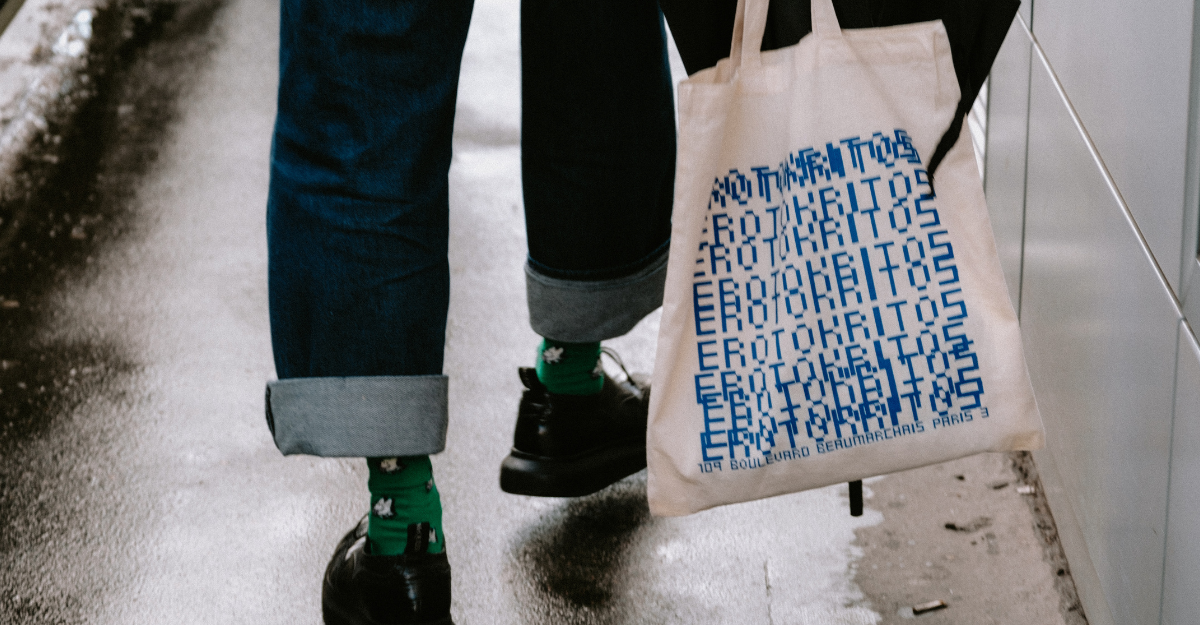 Myntra&#039;s Hottest Collection of Top Denim Handbags For Women From Top Brands