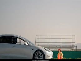 Video: Self-Driving Tesla Car Fails to Detect Child-Sized Dummy on Road Video: Self-Driving Tesla Car Fails to Detect Child-Sized Dummy on Road
