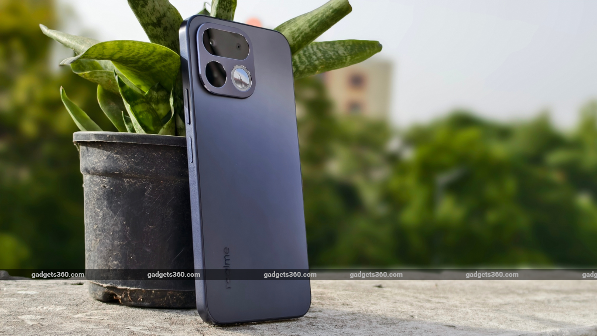 12 Realme 16T 5G