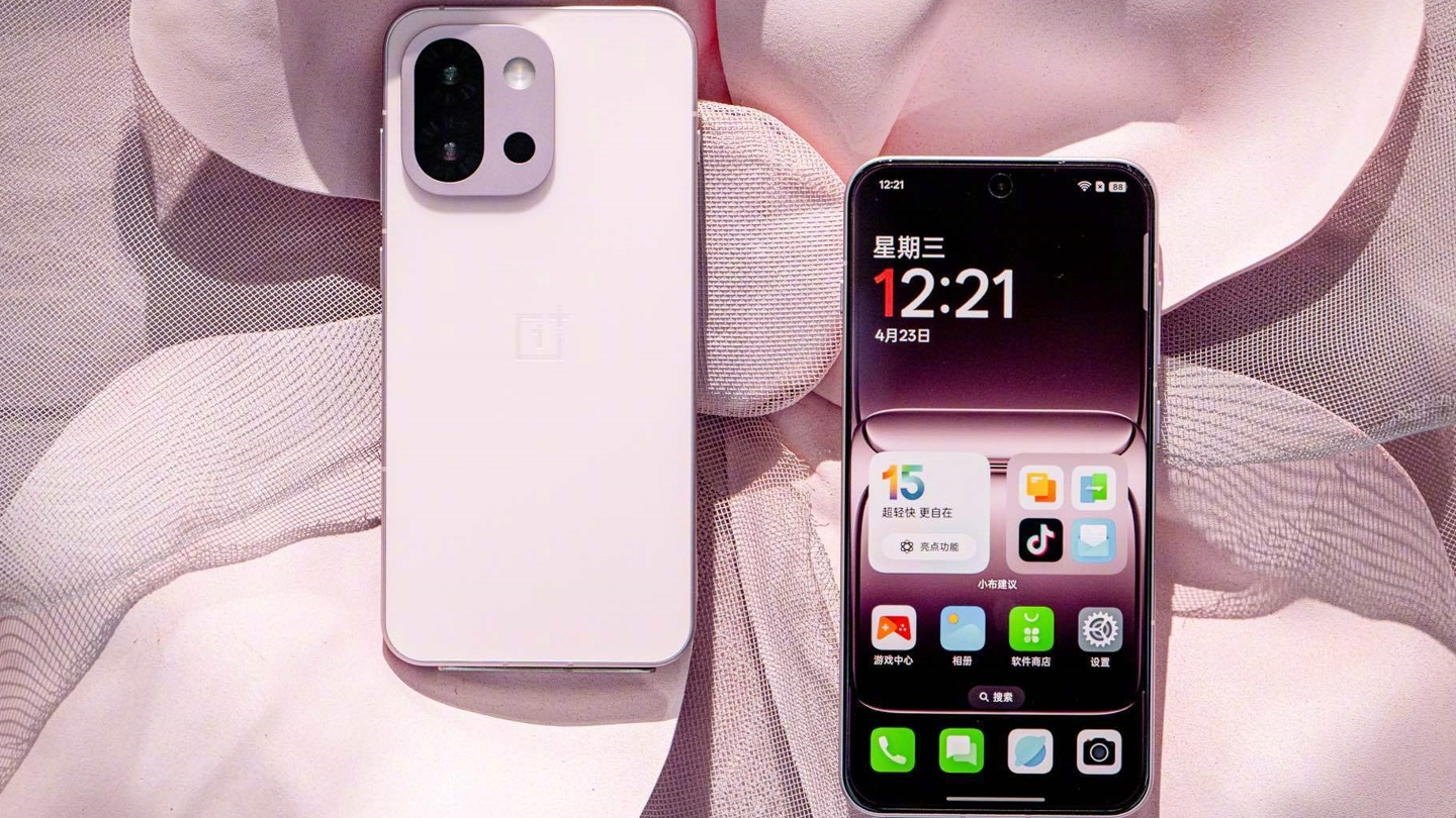 OnePlus 15T Colourways, RAM, Storage Variants Leaked Online; Tipped to Launch With Snapdragon 8 Elite Gen 5 SoC