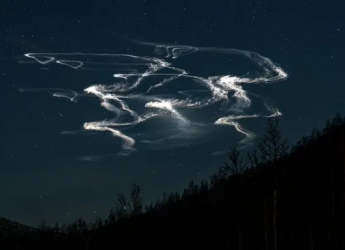 NASA Rockets Create Artificial Clouds Under Northern Lights in Norway