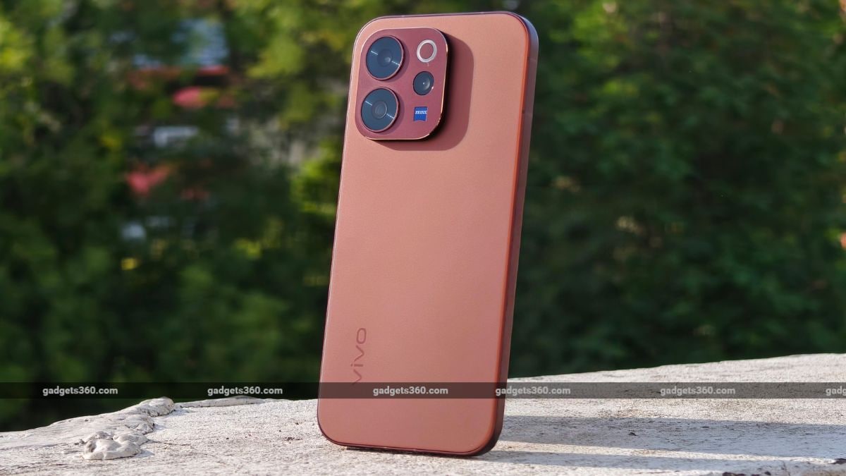 Vivo V70 Review: ZEISS-Level Photography for Everyone?