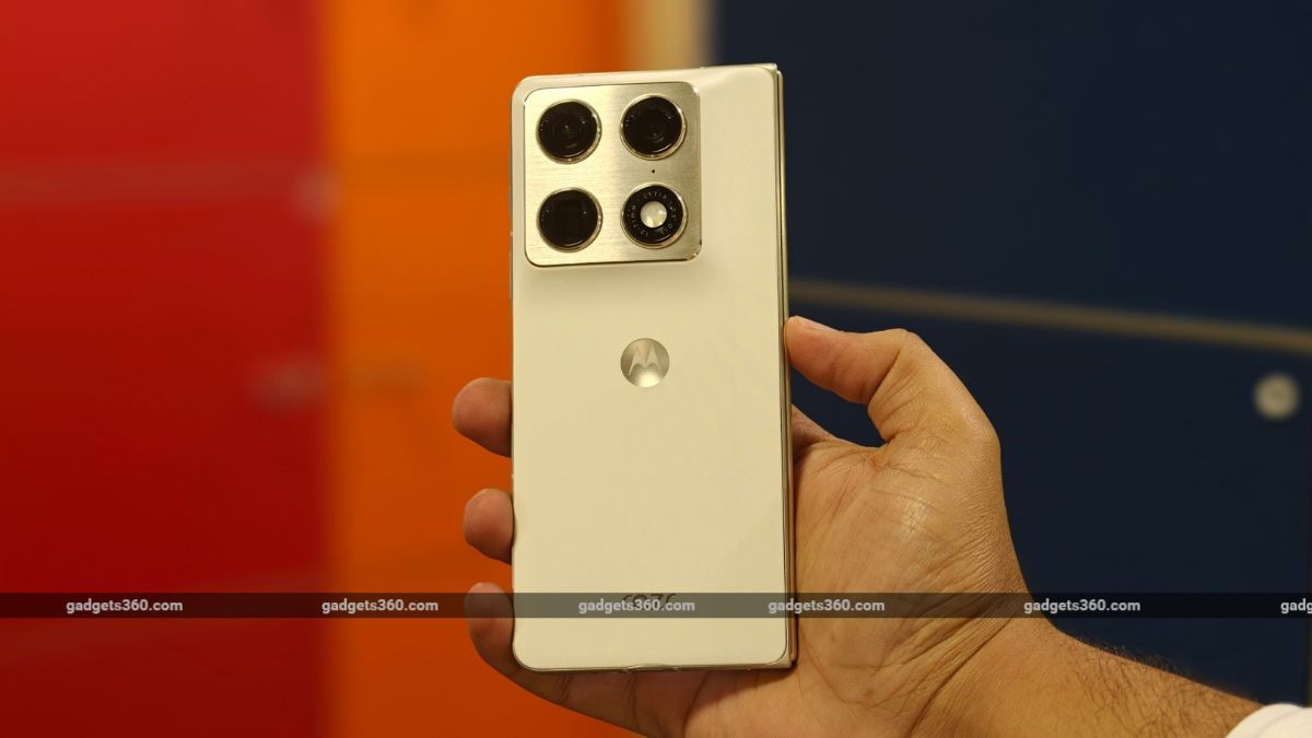 Motorola Razr Fold First Impressions