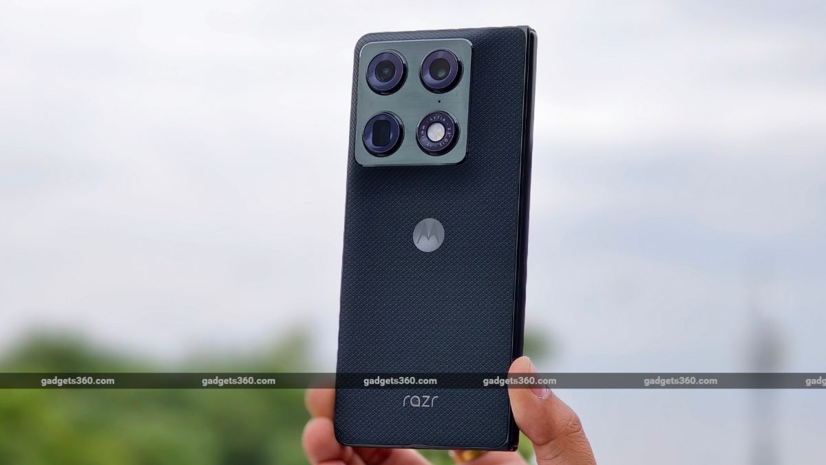 Motorola Razr Fold Review: The Best First-Generation Foldable Ever Made?