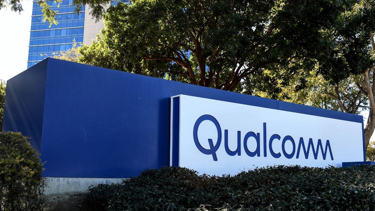 Qualcomm Doesn't Want AI to Live on Your Phone, It Wants AI to Follow You Everywhere