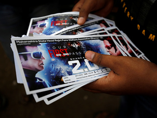 Rajinikanth, Akshay Kumar Starrer 2.0 Out Now in Theatres Despite COAI&#039;s &#039;Concerns&#039; About &#039;Misinformation&#039;