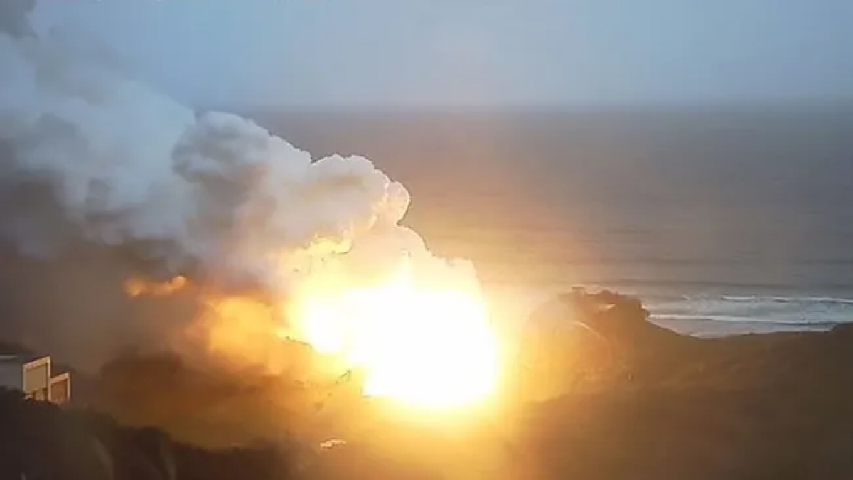 Japanese Rocket Epsilon S&rsquo; Engine Explodes for the Second Time During Testing