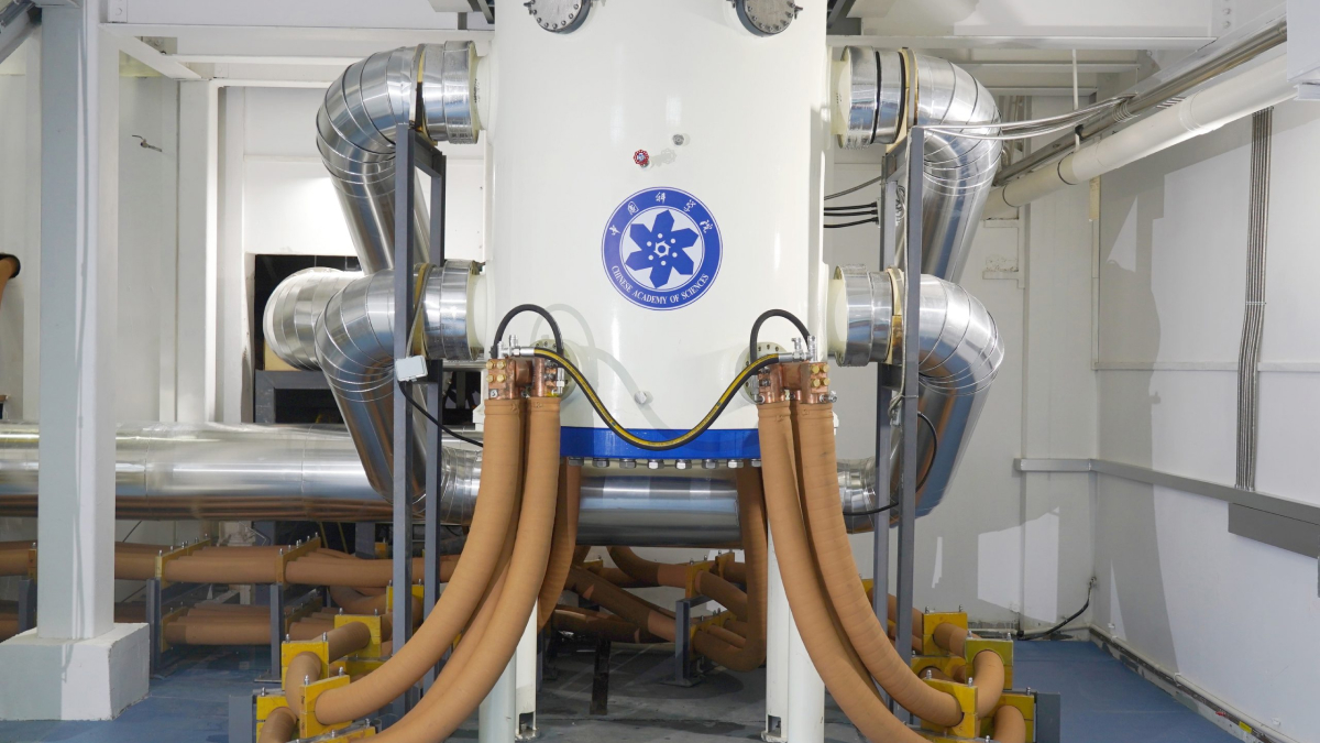 China Achieves New World Record with 42-Tesla Resistive Magnet Technology