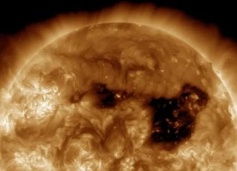 Massive Coronal Hole on Sun Sends High-Speed Solar Wind Toward Earth
