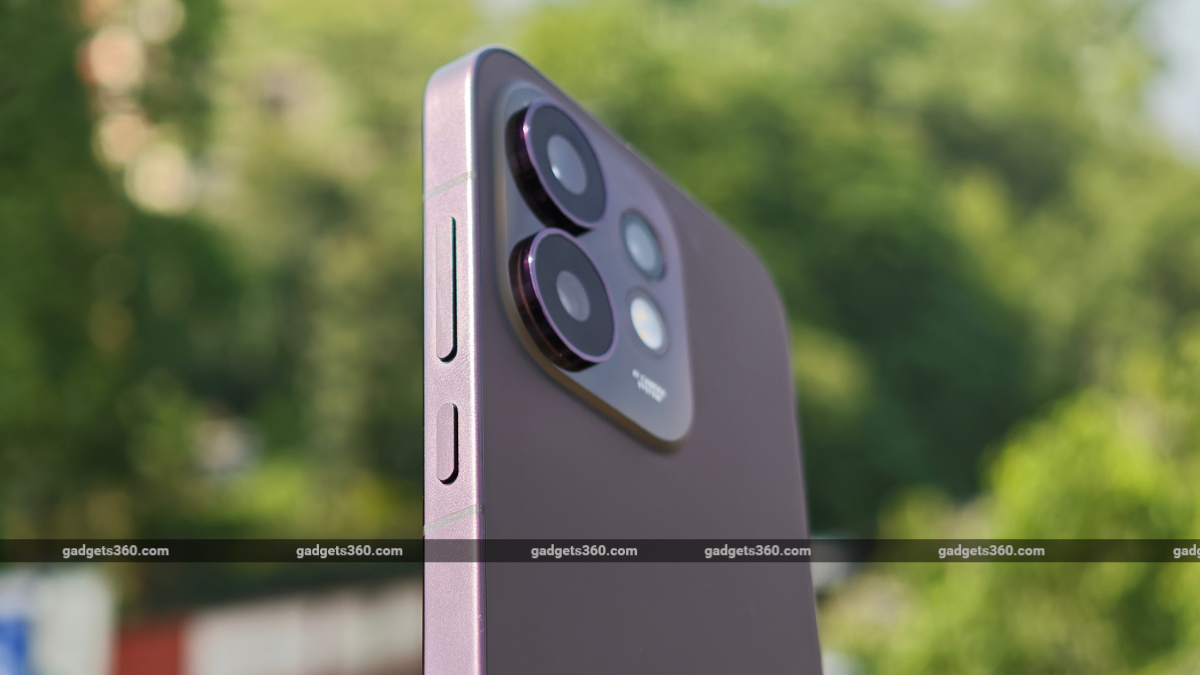 3 Oppo Reno 16