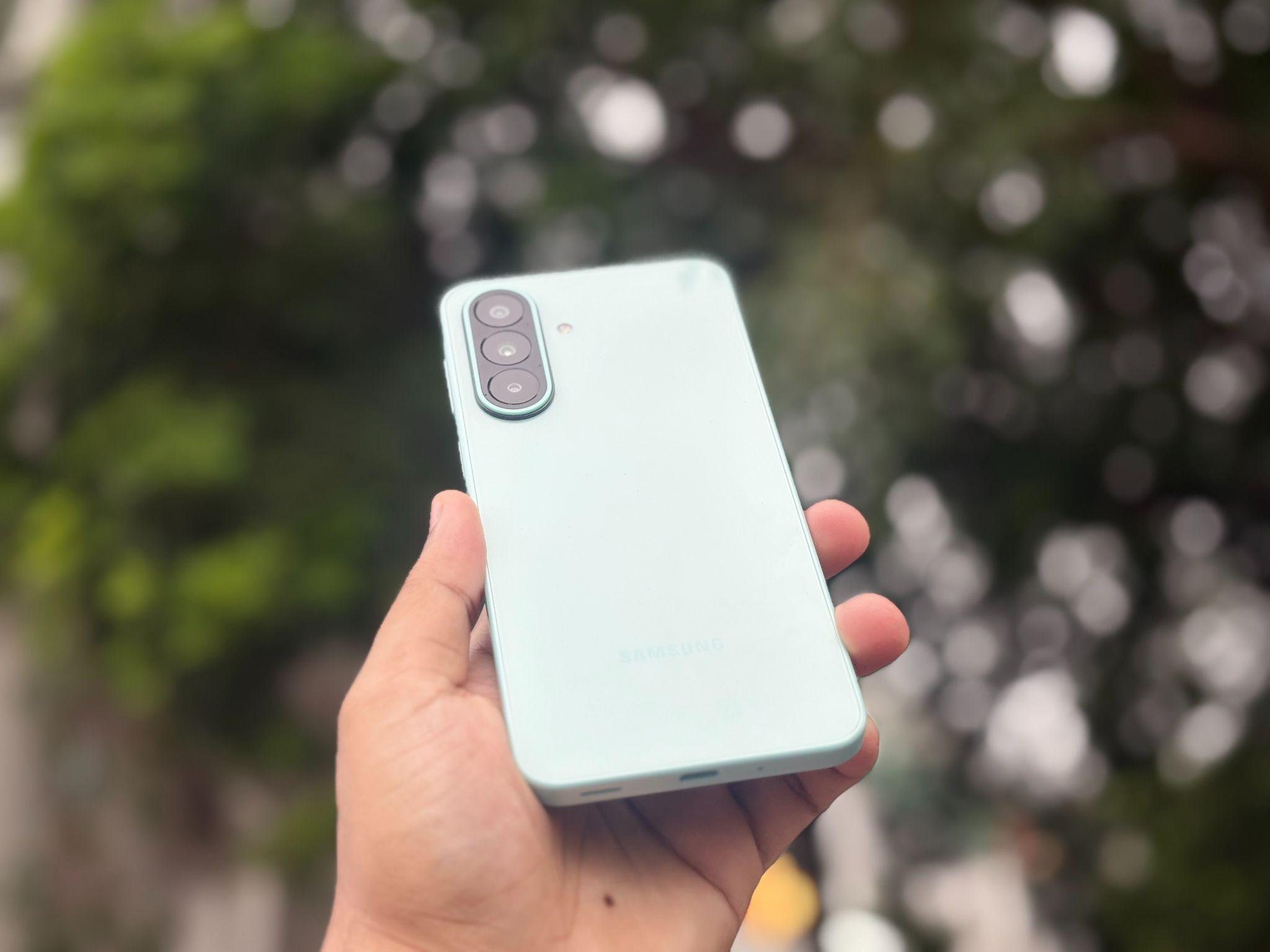 Samsung Galaxy A Price Drop Alert: What Buyers Should Check Before Buying