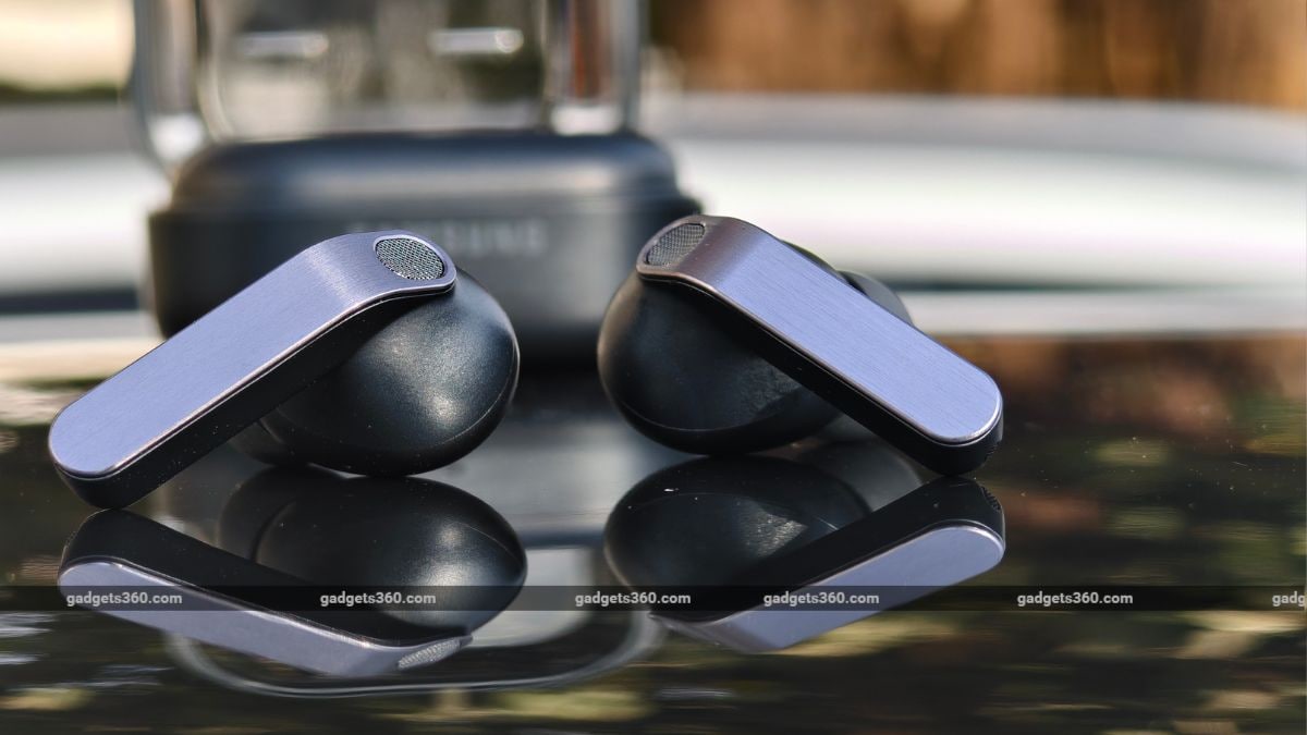 4 Samsung Galaxy Buds 4 Pro