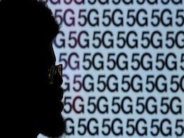 Twitter Tackles 5G COVID-19 Conspiracy in the UK With Warning Prompt Twitter Tackles 5G COVID-19 Conspiracy in the UK With Warning Prompt