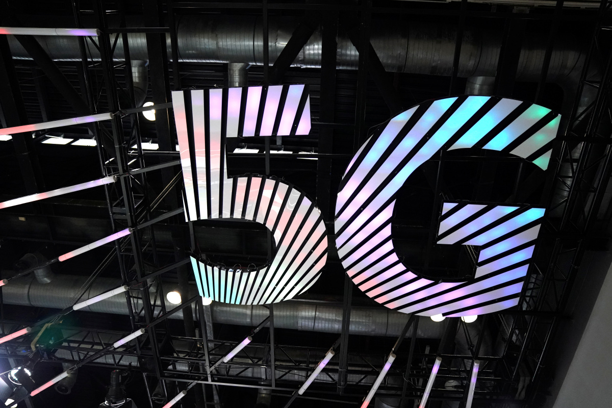 5G’s Arrival Tees Up Patent Fights in Market Set to Grow 12,000 Percent