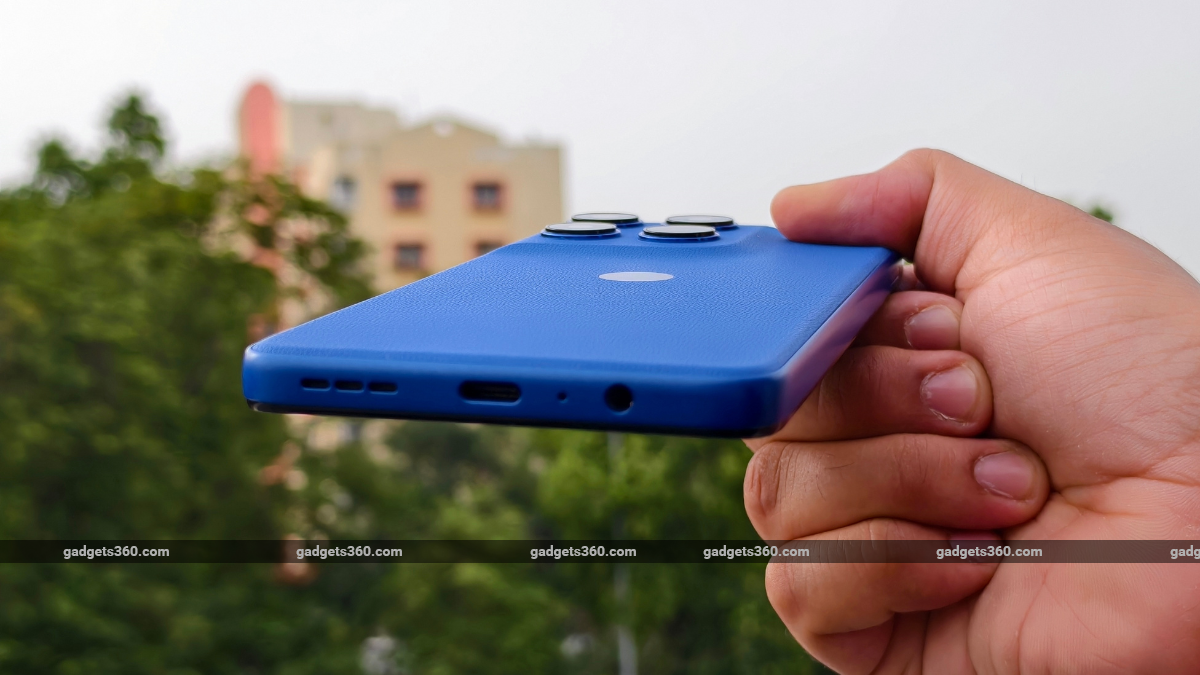 5 Moto G37 Power