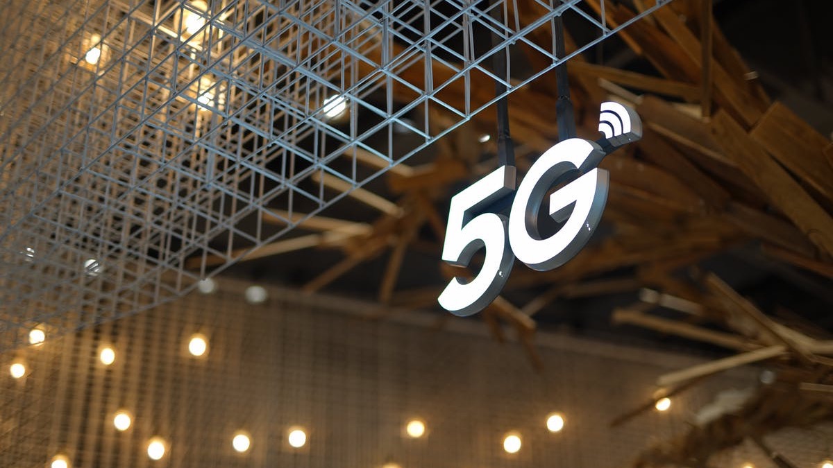 5G Telecom Services Expected to Roll Out in India by October 12, Says Union Minister Ashwini Vaishnaw