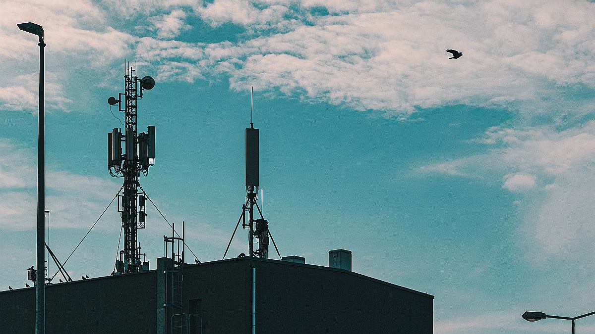 Chinese State-Owned Firms Push 5G Credentials Despite US Ban