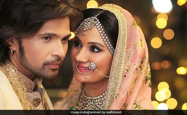 Sonia Kapoor-Himesh Reshammiya Marriage: विवाह बंधन में बंधा जोड़ा, देखें शादी की शानदार तस्वीरें
