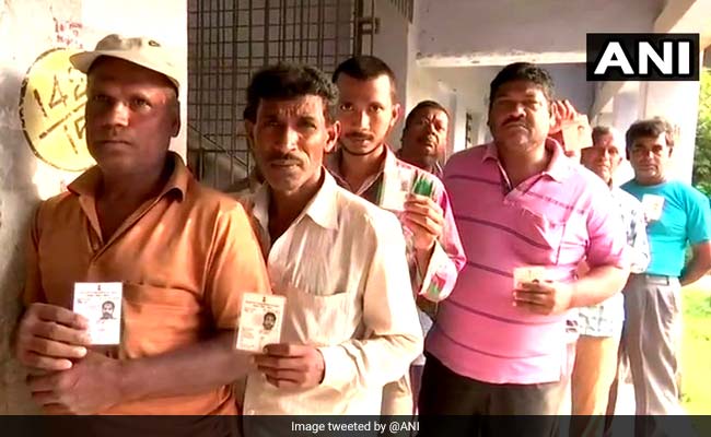 पश्चिम बंगाल पंचायत चुनाव : बाप-बेटा, मां-बेटी, दामाद-ससुर, भाई-बहन एक दूसरे खिलाफ मैदान में, पत्नी भी बोली-पति को सबक सिखाऊंगी