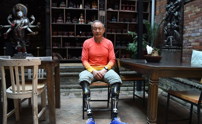 Chinese Double Amputee Finally Summits Everest, Decades After First Bid