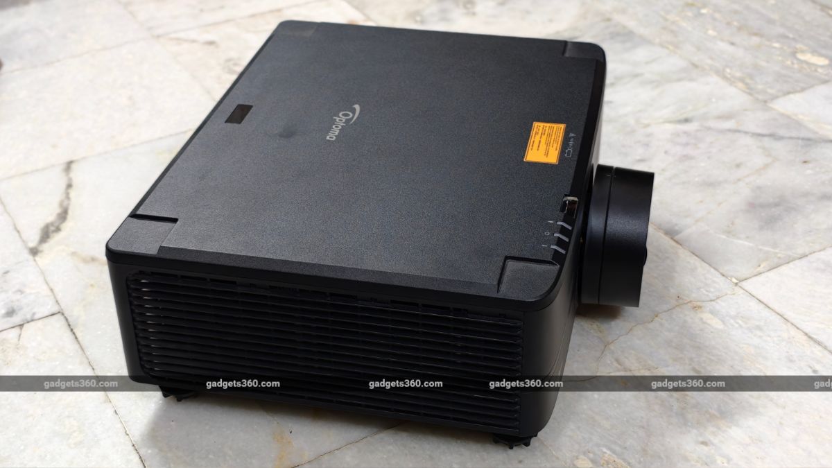 7 Optoma UHR90DV