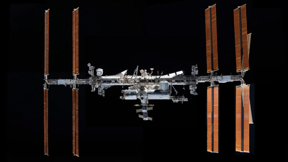 SpaceX&rsquo;s Dragon to Reboost ISS for First Time, Paving Way for Future Deorbit Mission