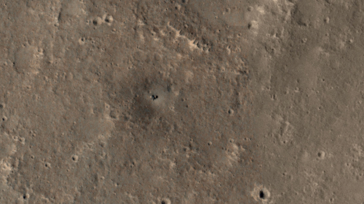 NASA&rsquo;s InSight Mars Lander Captured with Dust Layers by Mars Reconnaissance Orbiter