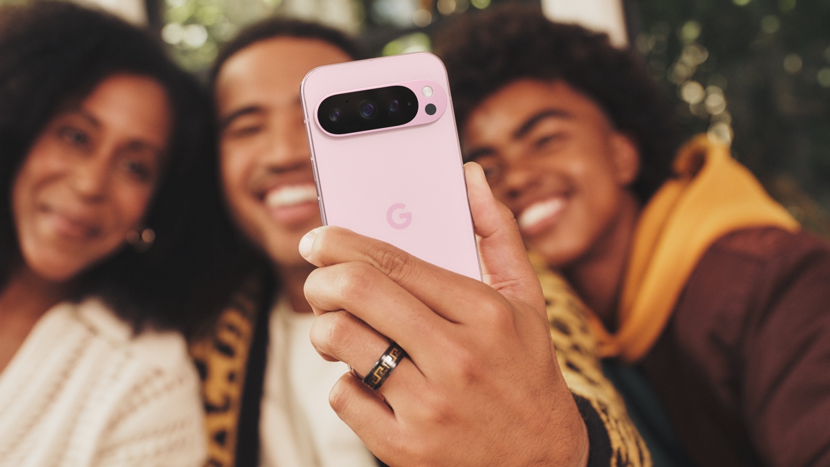Global Premium Smartphone Sales Hit Record High in H1 2025 as Google Re-Enters Top Five: Counterpoint