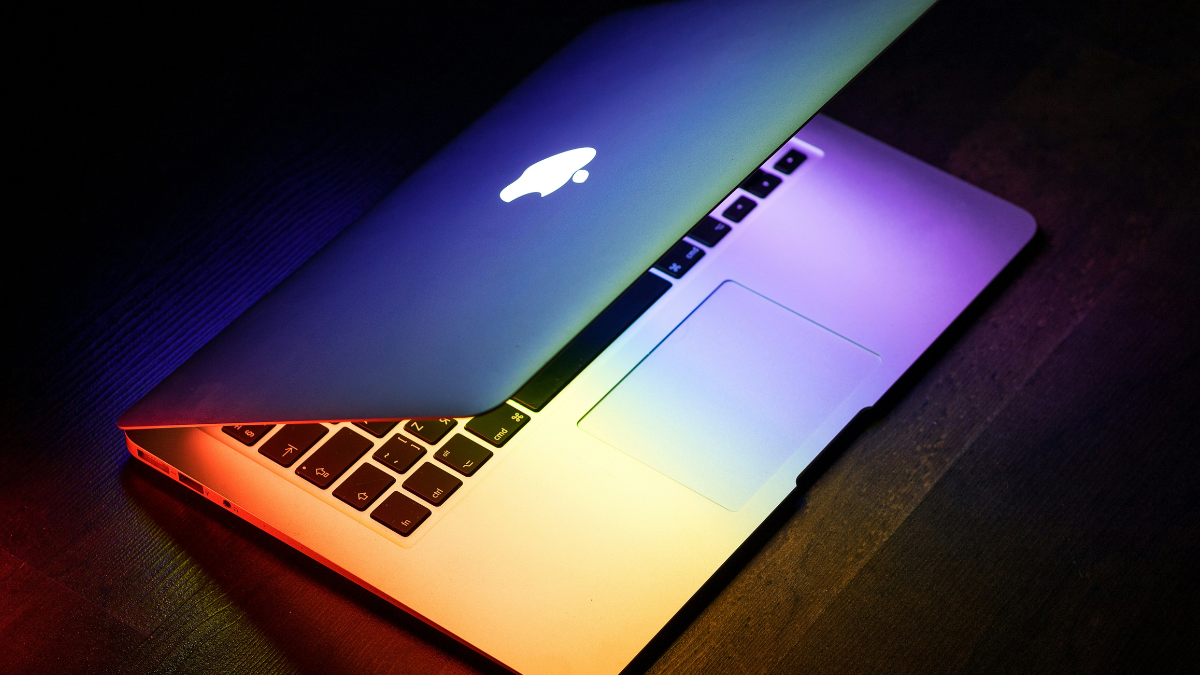Best Apple Laptops Under 1.5 Lakh: Get The MacBook Experience Without Pro Price