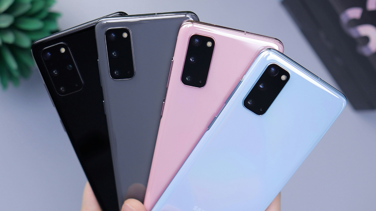 Top 5 Compact Smartphones of 2026: The Digital Minimalism