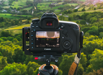 Amazon Great Summer Sale 2026: Afternoon Offers on Top DSLR Camera Brands