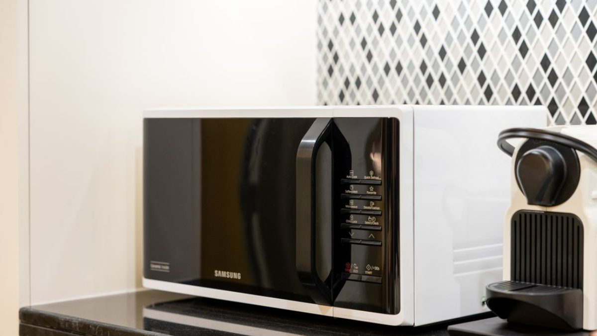 Top Microwave Oven Under 13999: Make Cooking Effortless, Shop now!