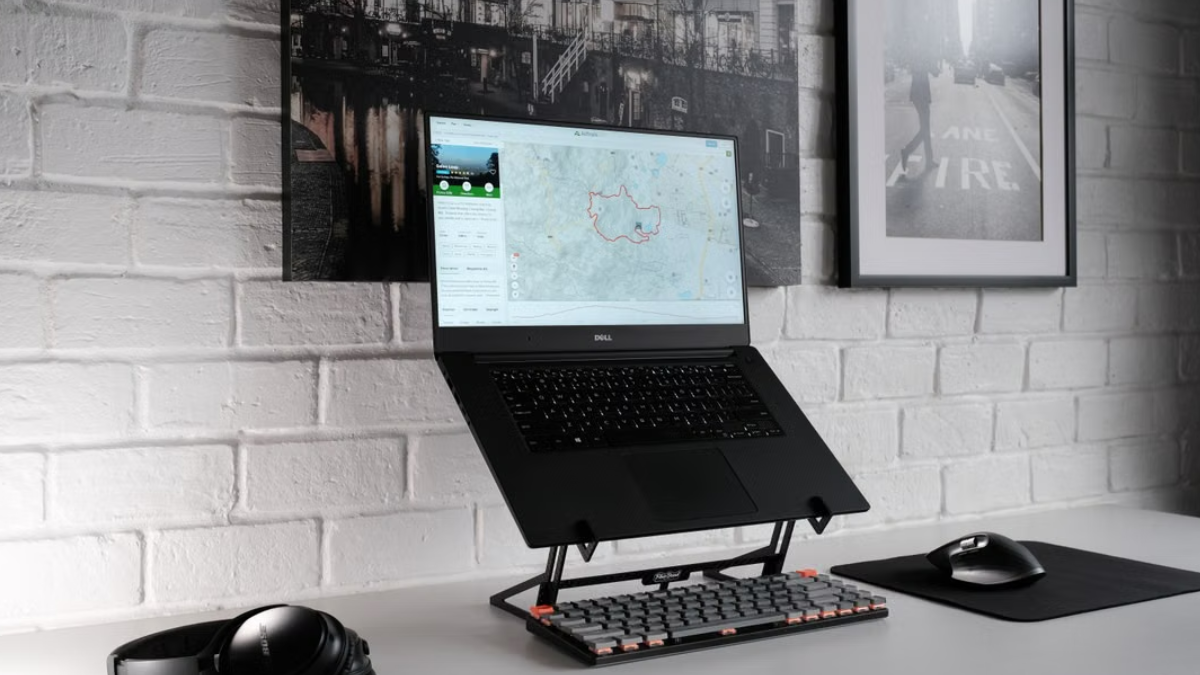 Cooling Pad Stand:  Top Picks To Keep Your Laptop Peak-Performing