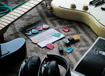 Best Budget Guitar Accessories Every Beginner Needs Right Away