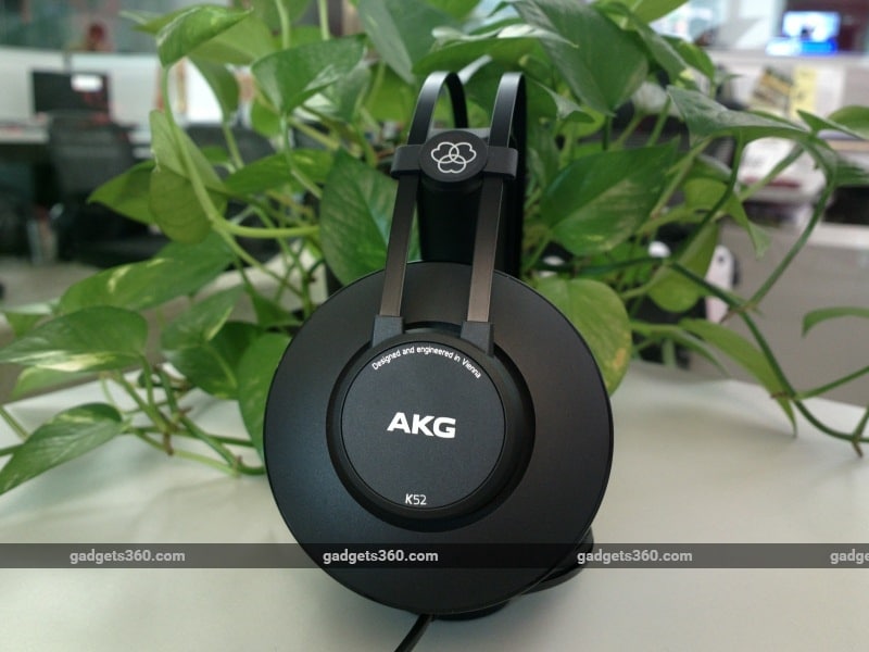 AKG K52 WIRED STUDIO HEADPHONES