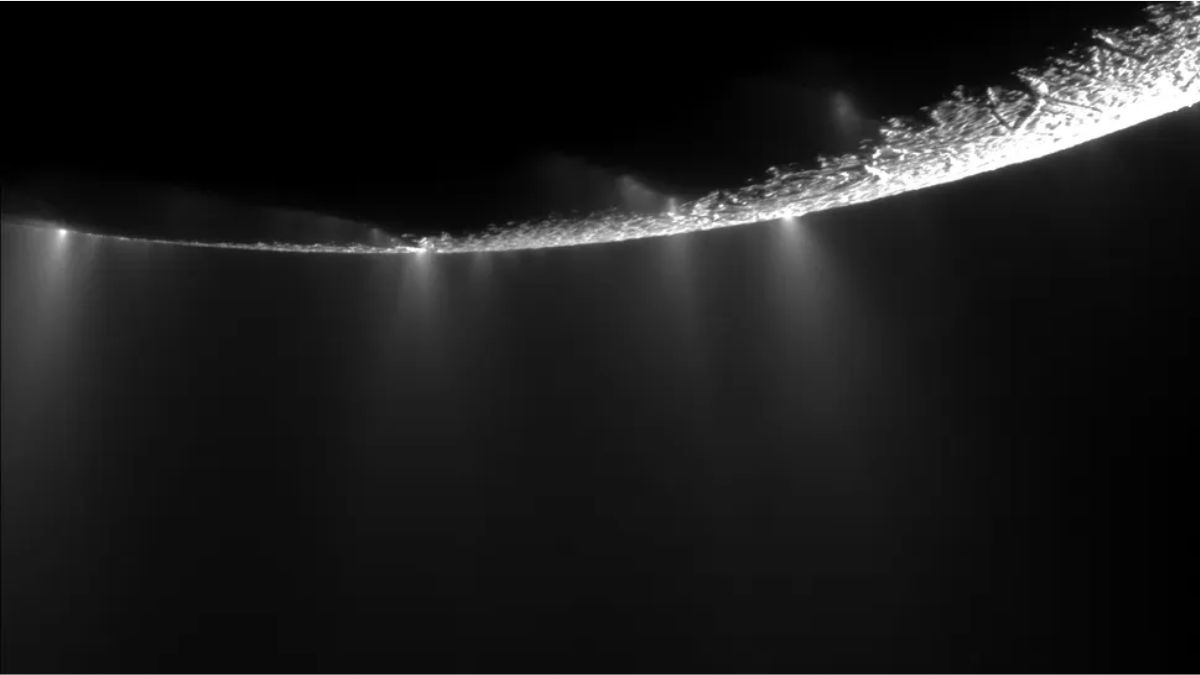 Enceladus' Geysers May Not Come from Underground Ocean, Study Suggests