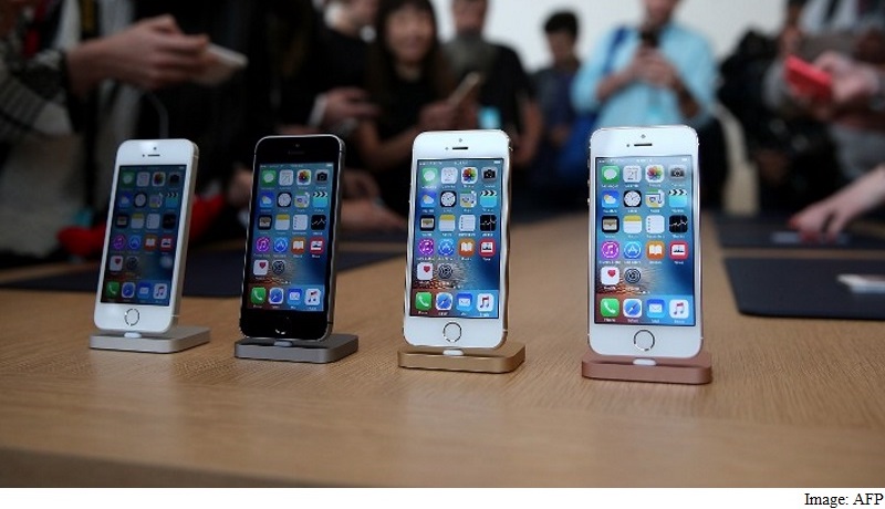 iPhones Worth $13,000 Stolen From Apple Store by Teens