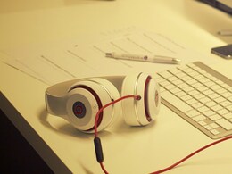 Apple Blames Third-Party Batteries for Case of Exploding Beats Headphones Apple Blames Third-Party Batteries for Case of Exploding Beats Headphones