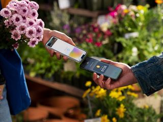 Apple to Turn iPhone Handsets Into Payment Terminals Through Tap-to-Pay Feature