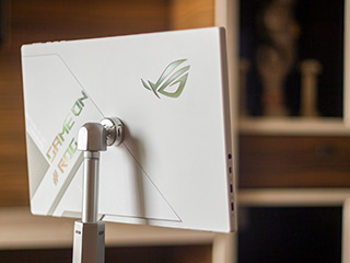 Asus ROG Strix XG16AHP-W Review: A Souped-Up Portable Gaming Monitor for iPad Air Price