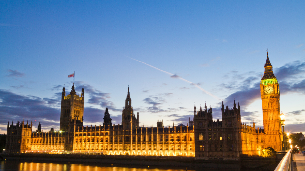 Bank of England Plans to Match US Pace on Stablecoin Regulation: Report