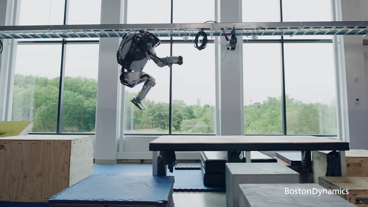Boston Dynamics Robots Have the Coolest Parkour Moves: Watch Video