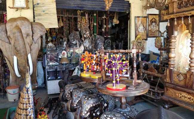 कर्नाटक : चन्नपटण की नायाब कला में दिखती है राजनीति की झलक