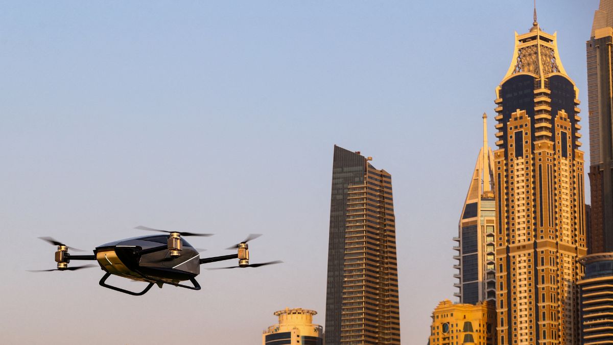 Xpeng X2 'Flying Car' Completes First Public Flight Ahead of Planned Launch in International Markets