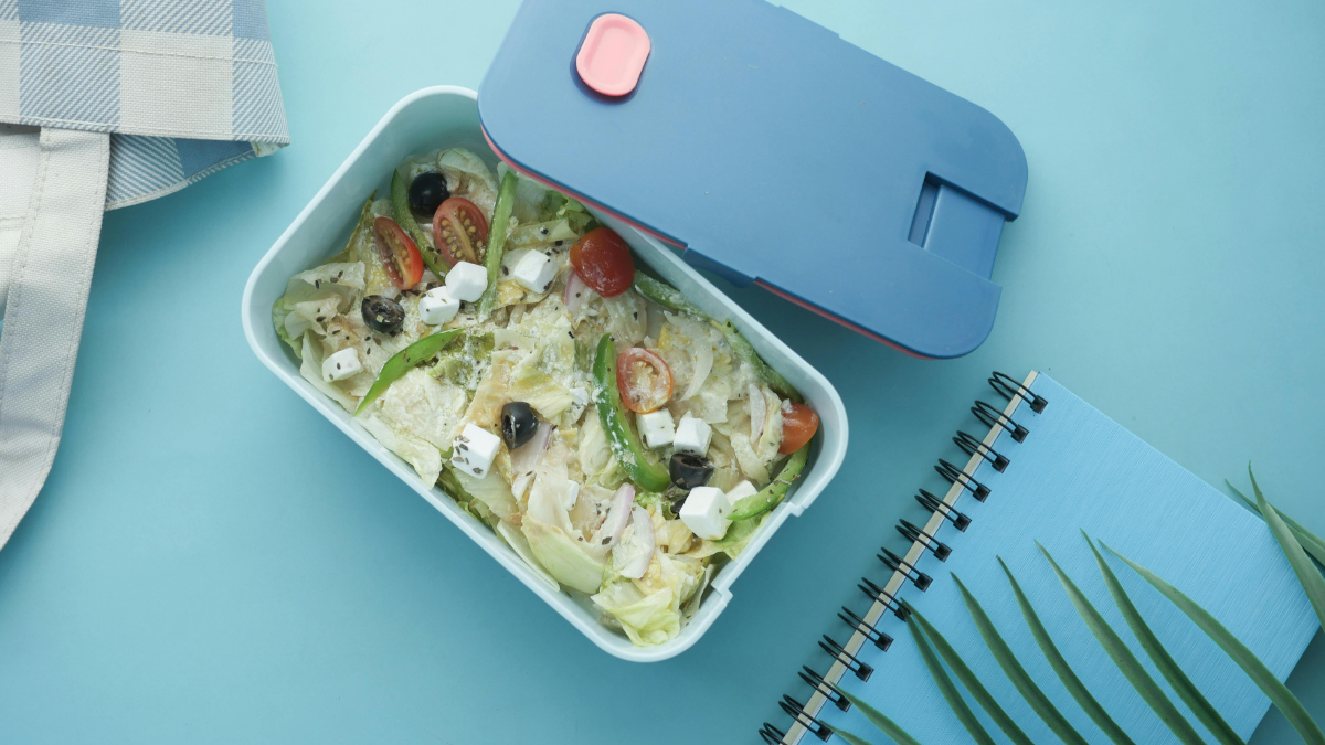 Durable Lunch Boxes For Office Under Rs. 999 from Myntra Durable Lunch Boxes For Office Under Rs. 999 from Myntra