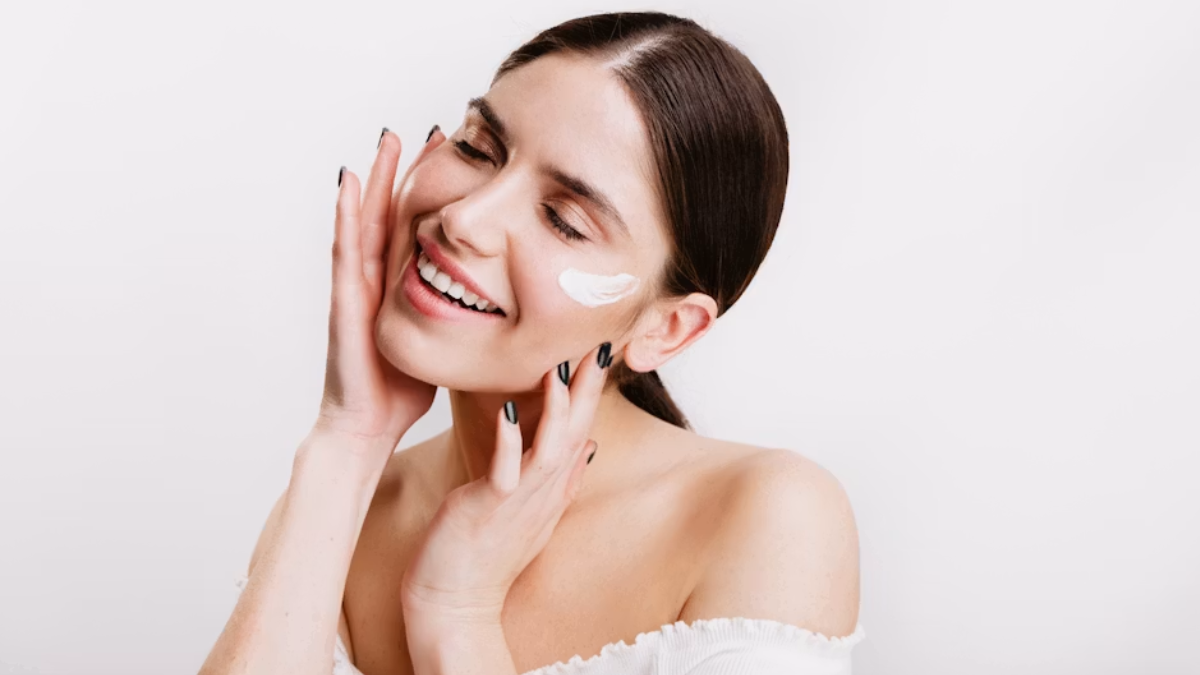 Best Anti-Aging Skincare Products of 2026: Top Serums Under 649