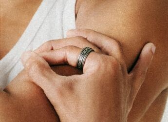 விரலில் ஒரு Smartwatch! Diesel Ultrahuman Ring வந்துருச்சு! ஹார்ட் ரேட், தூக்கம்னு எல்லாத்தையும் மானிட்டர் பண்ணலாம்