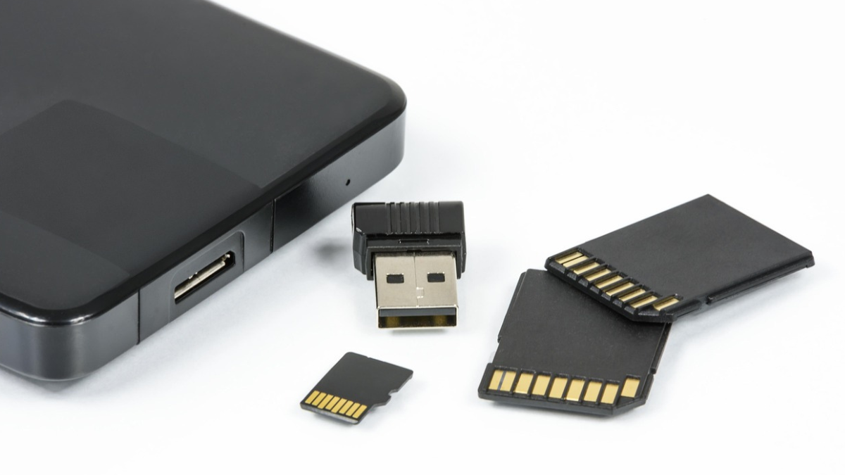 Amazon Great Freedom Sale 2025: Best deals on Pendrives Under Rs 3,000 Amazon Great Freedom Sale 2025: Best deals on Pendrives Under Rs 3,000